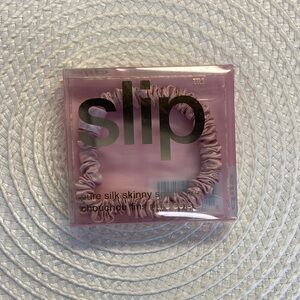 Slip Silk Skinny Scrunchie - Soft Pink